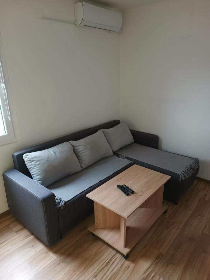 Stan Na Dan Im Apartment Užice Екстериор снимка