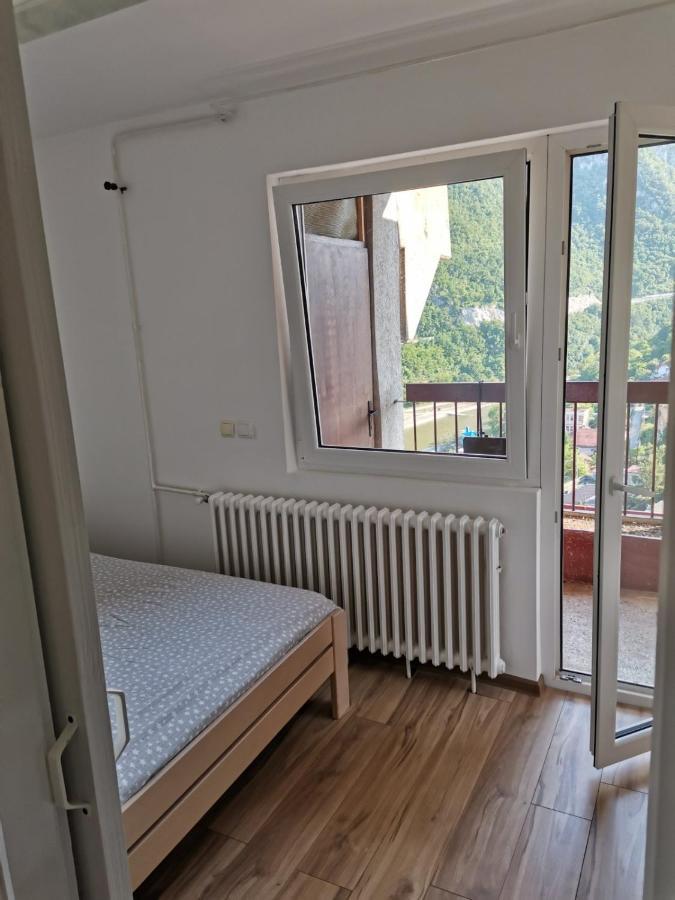 Stan Na Dan Im Apartment Užice Екстериор снимка