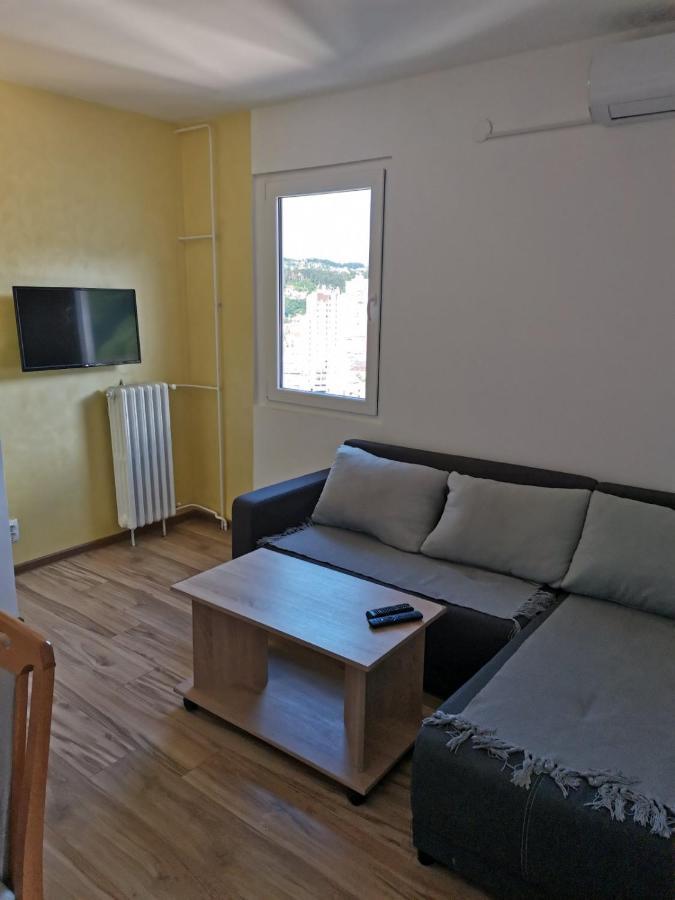 Stan Na Dan Im Apartment Užice Екстериор снимка