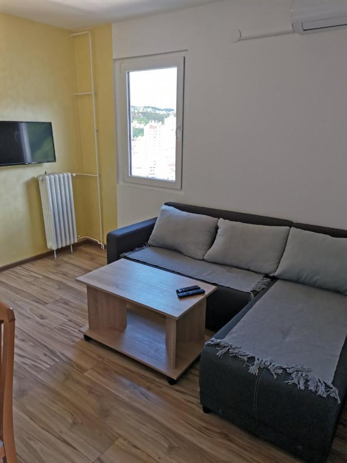 Stan Na Dan Im Apartment Užice Екстериор снимка