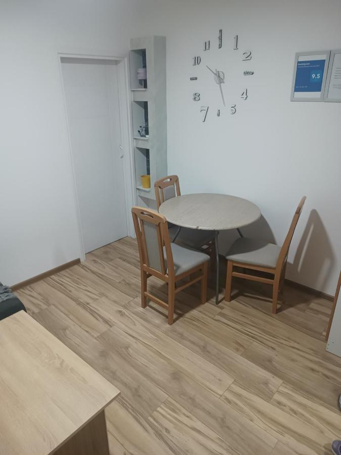 Stan Na Dan Im Apartment Užice Екстериор снимка