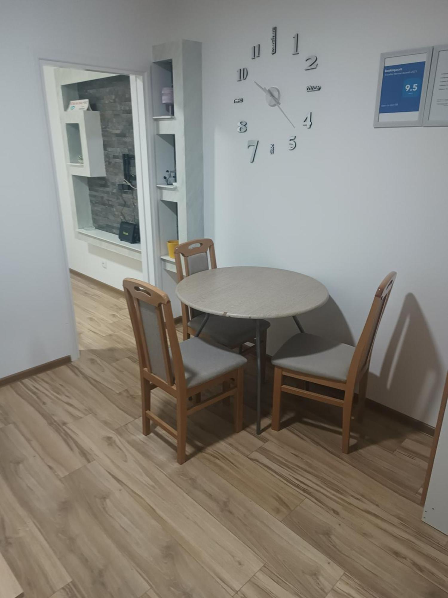 Stan Na Dan Im Apartment Užice Стая снимка