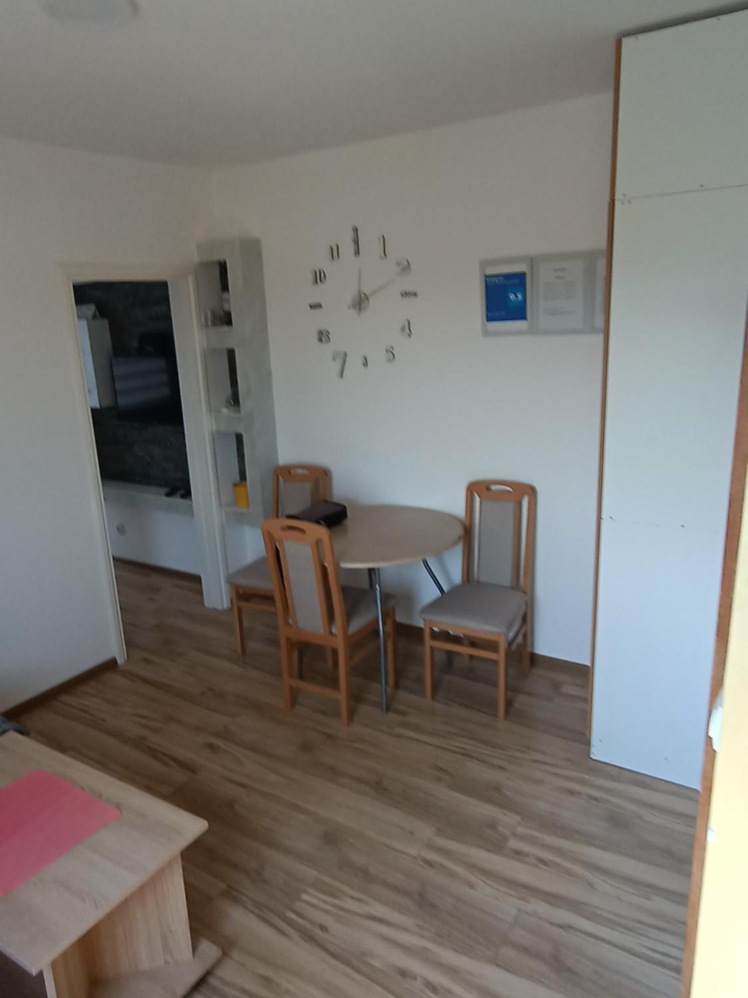 Stan Na Dan Im Apartment Užice Екстериор снимка