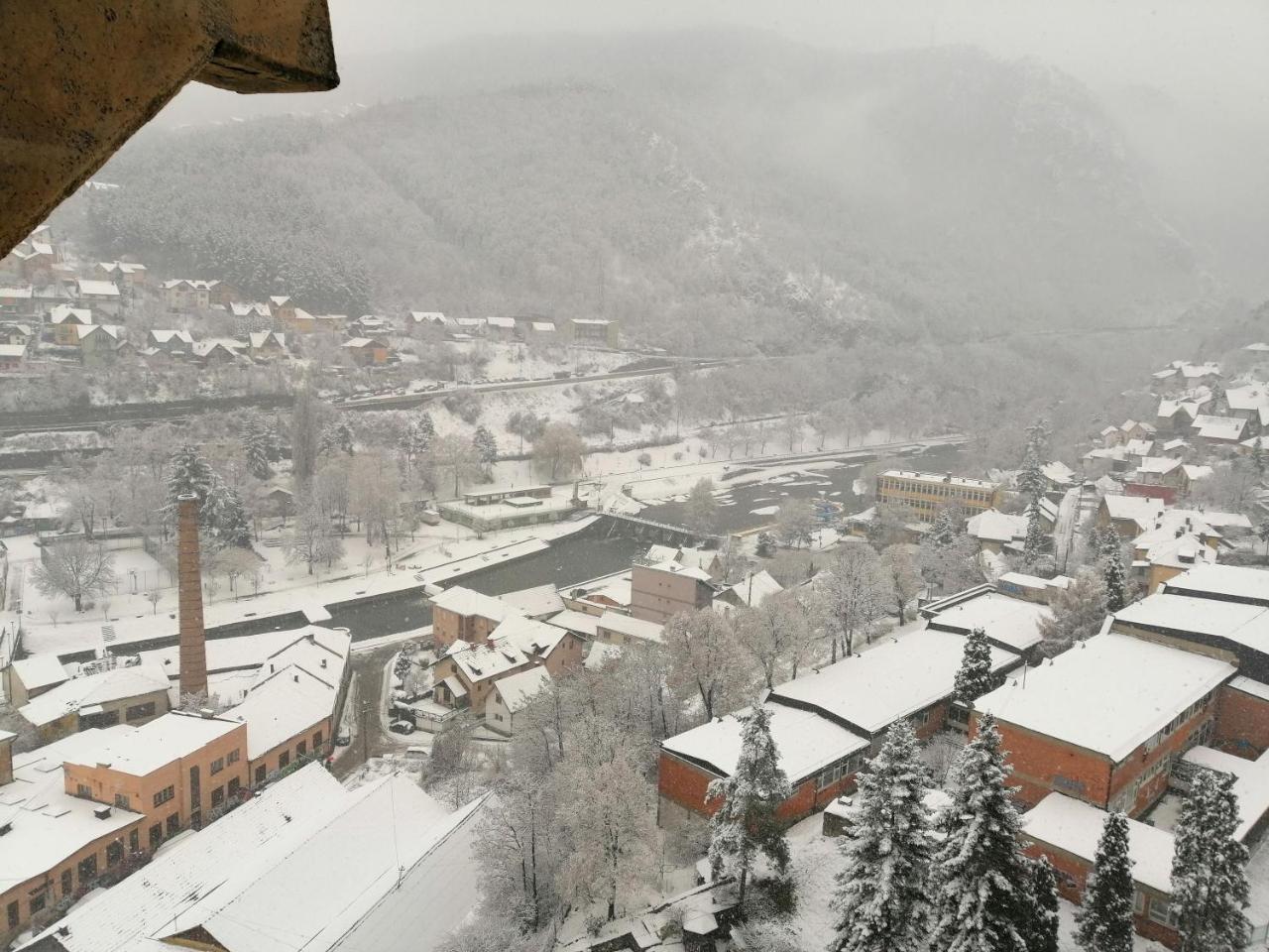 Stan Na Dan Im Apartment Užice Екстериор снимка