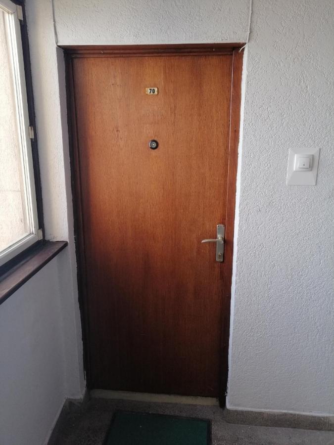 Stan Na Dan Im Apartment Užice Екстериор снимка